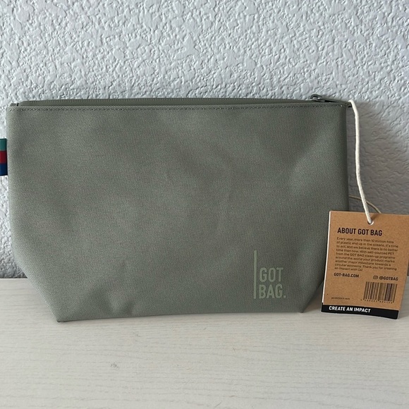 Got Bag Handbags - Women’s or Men’s light Green Toiletry Bag